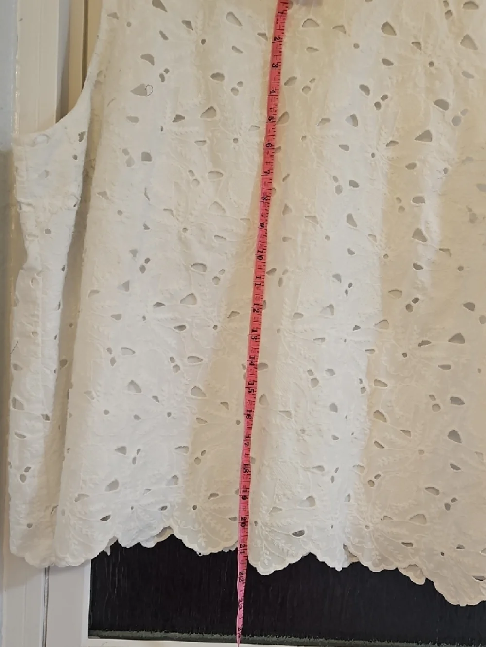 Time and Tru Snowy White Eyelet Sleeveless top - Picture 4 of 4